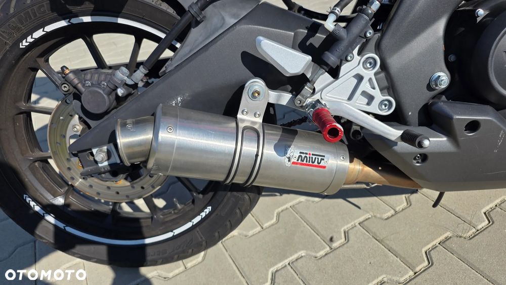 Yamaha MT - 4