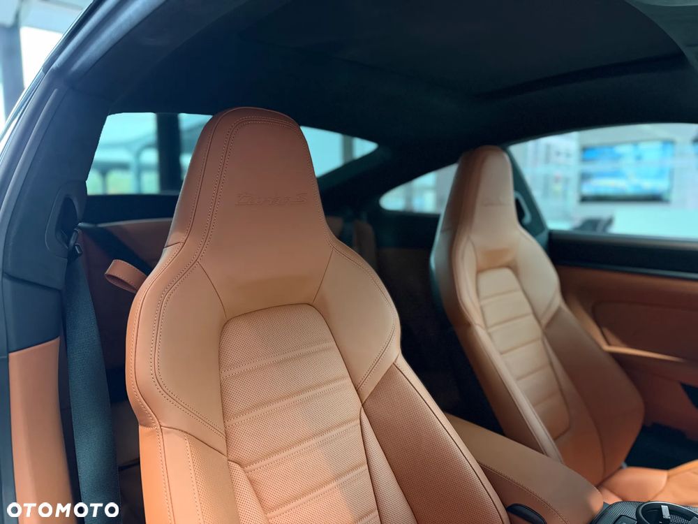 Porsche 911 Turbo S - 33