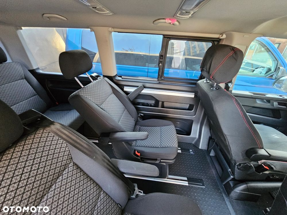 Volkswagen Multivan - 18