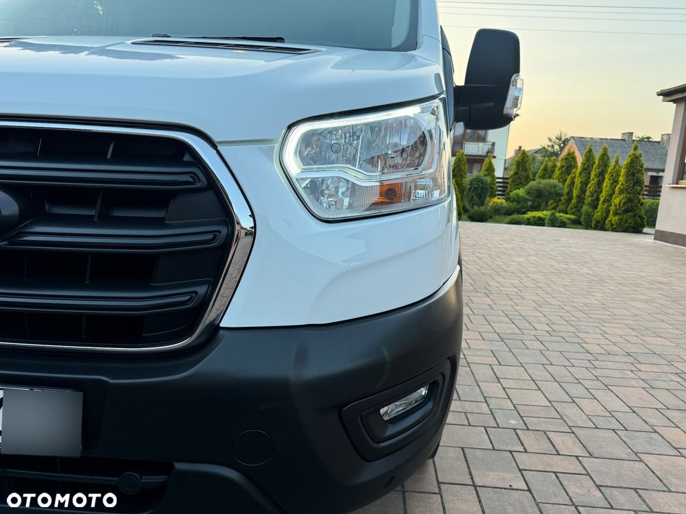 Ford Transit - 24
