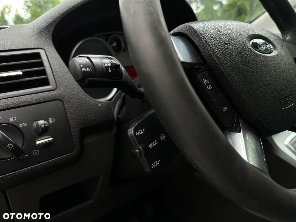 Ford Kuga 2.0 TDCi 2x4 Trend - 19