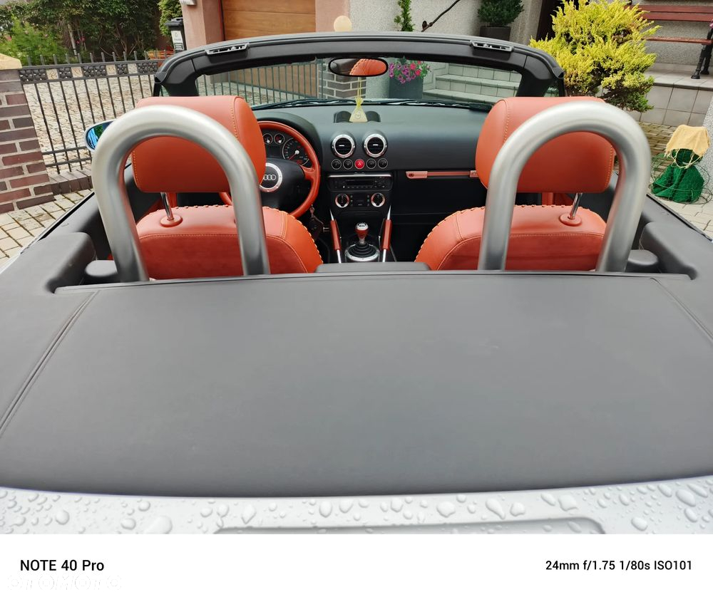 Audi TT Coupé Roadster 1.8T Quattro - 17