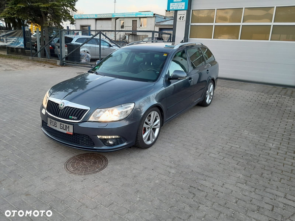 Skoda Octavia Combi 2.0 TDI DPF RS