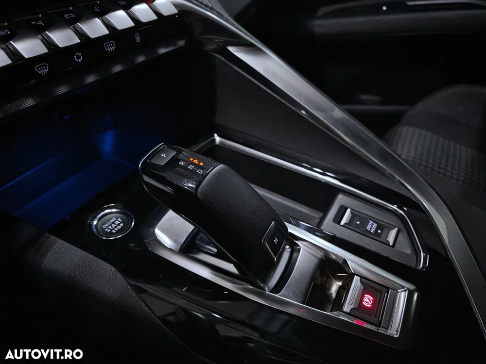 Peugeot 5008 PureTech 130 EAT8 Stop & Start Allure - 22