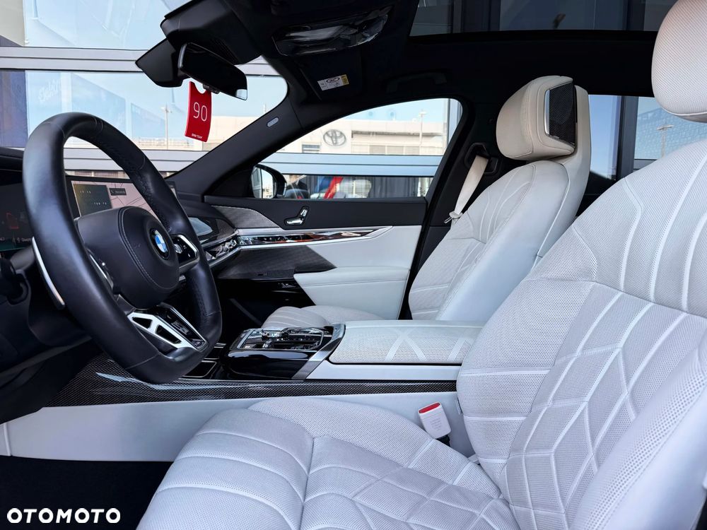 BMW Seria 7 740d xDrive mHEV sport - 25