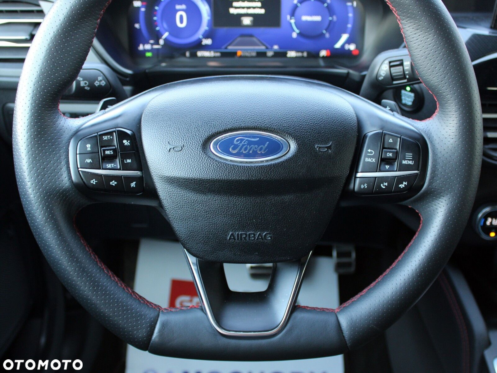 Ford Kuga 2.0 EcoBlue AWD ST-Line X - 27