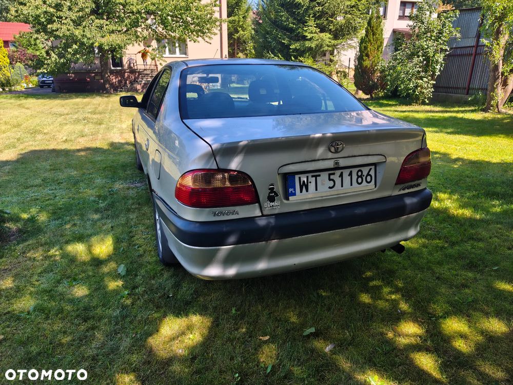Toyota Avensis 2.0 VVT-i Sol - 8
