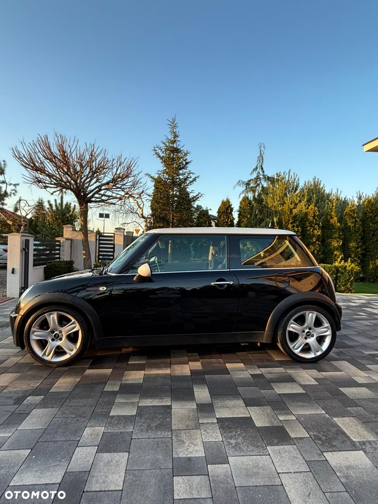 MINI Cooper Standard - 1