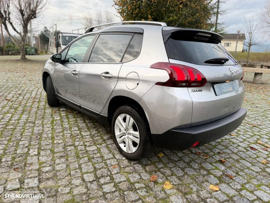 Peugeot 2008 1.2 PureTech Style - 10
