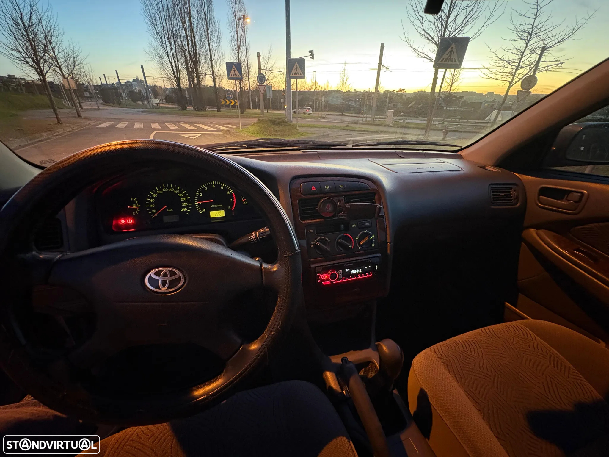 Toyota Avensis - 7