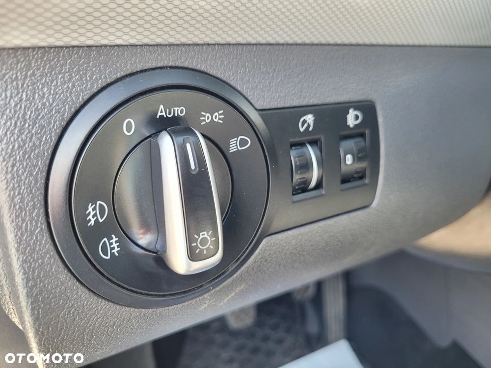 Volkswagen Touran 1.6 TDI DPF BlueMotion Technology Life - 26