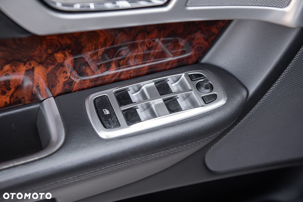 Jaguar XF 3.0 V6 Kompressor AWD - 27