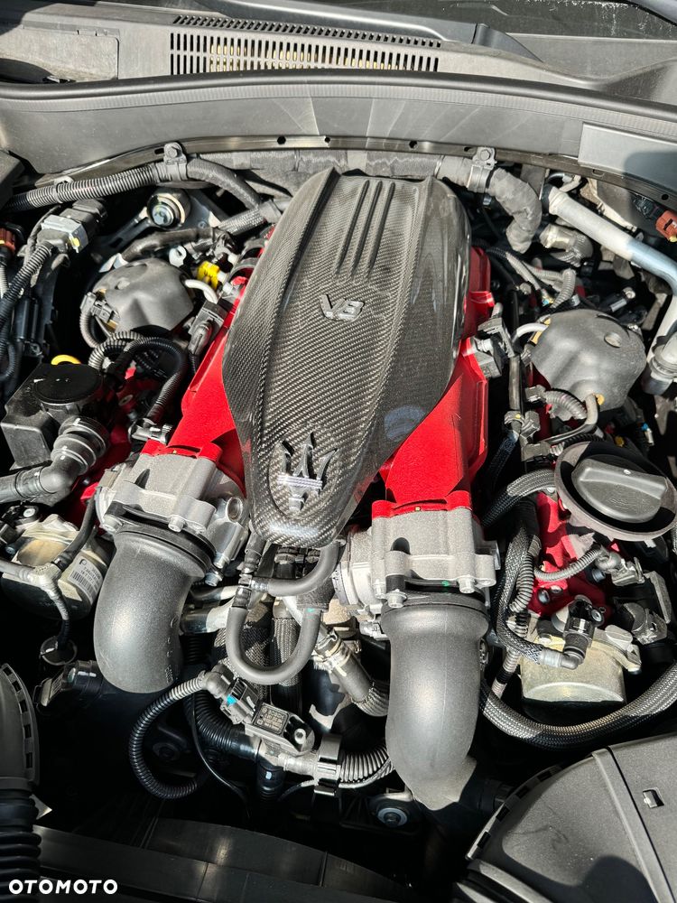 Maserati Levante Trofeo - 10