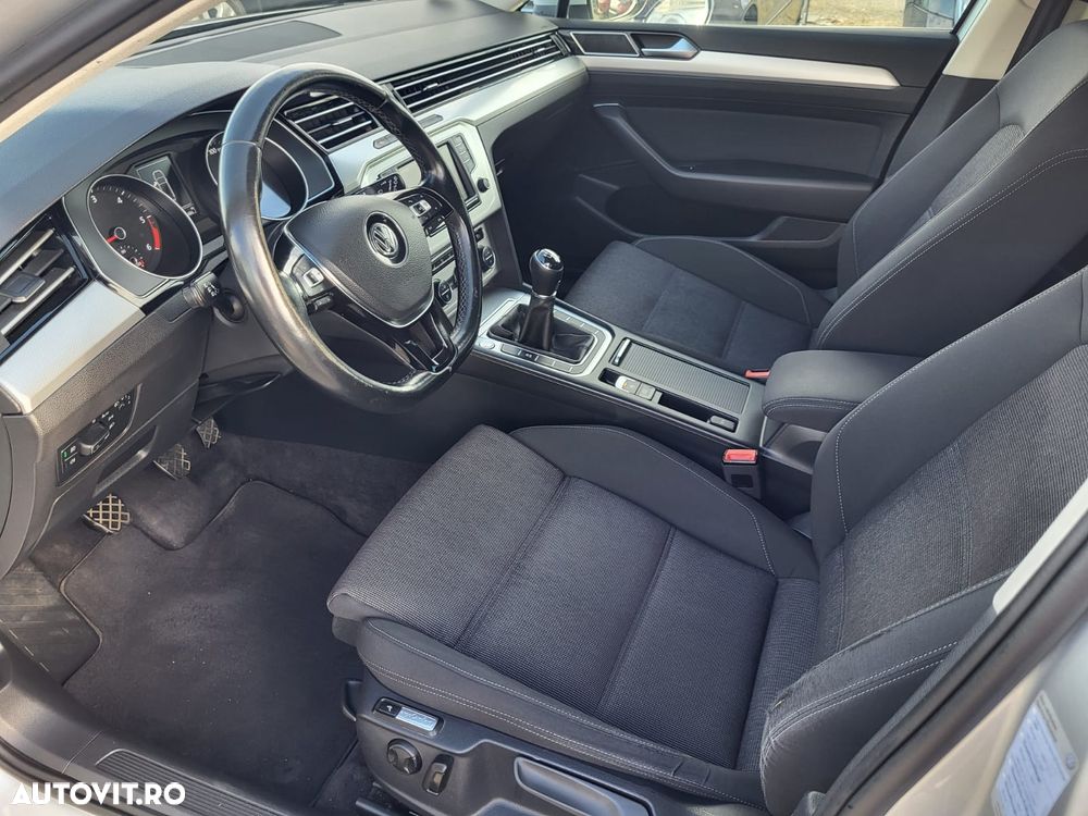Volkswagen Passat - 6