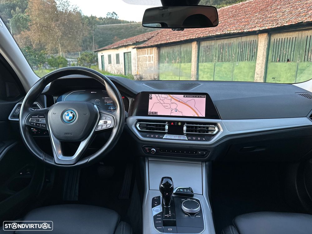 BMW 330 e Touring xDrive Aut. Advantage - 41