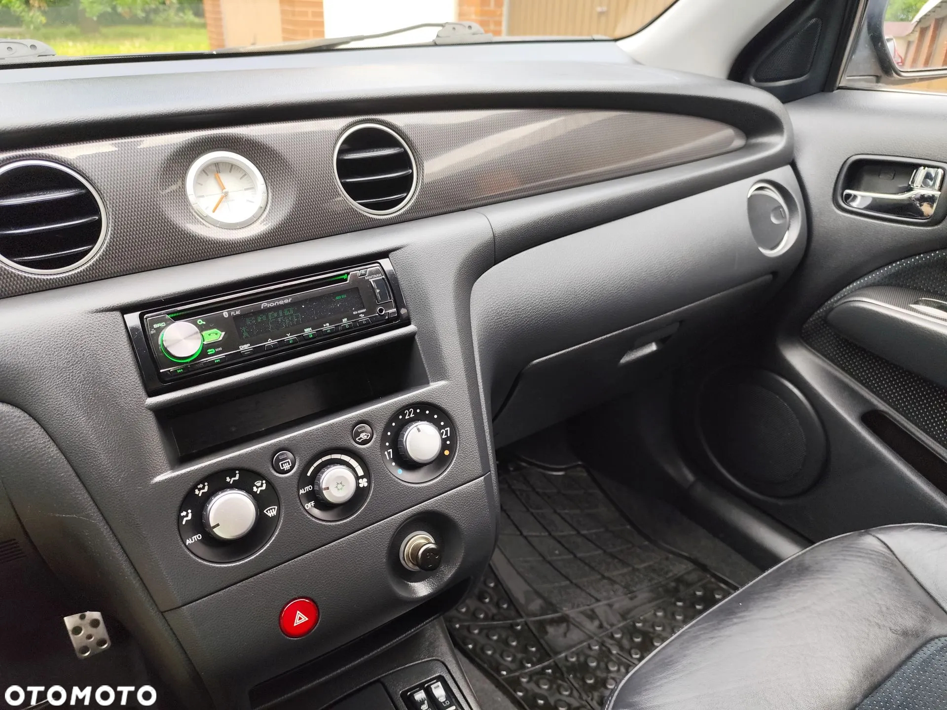 Mitsubishi Outlander 2.0 Turbo 4WD - 19