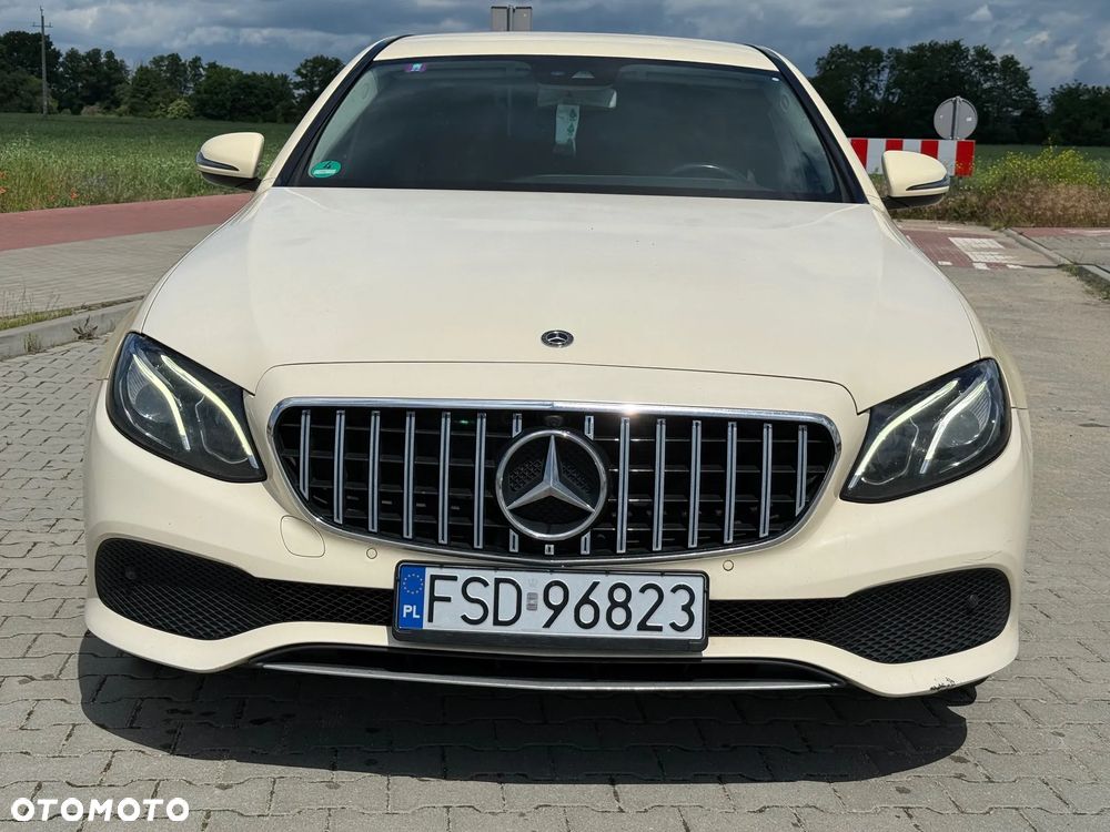Mercedes-Benz Klasa E - 2