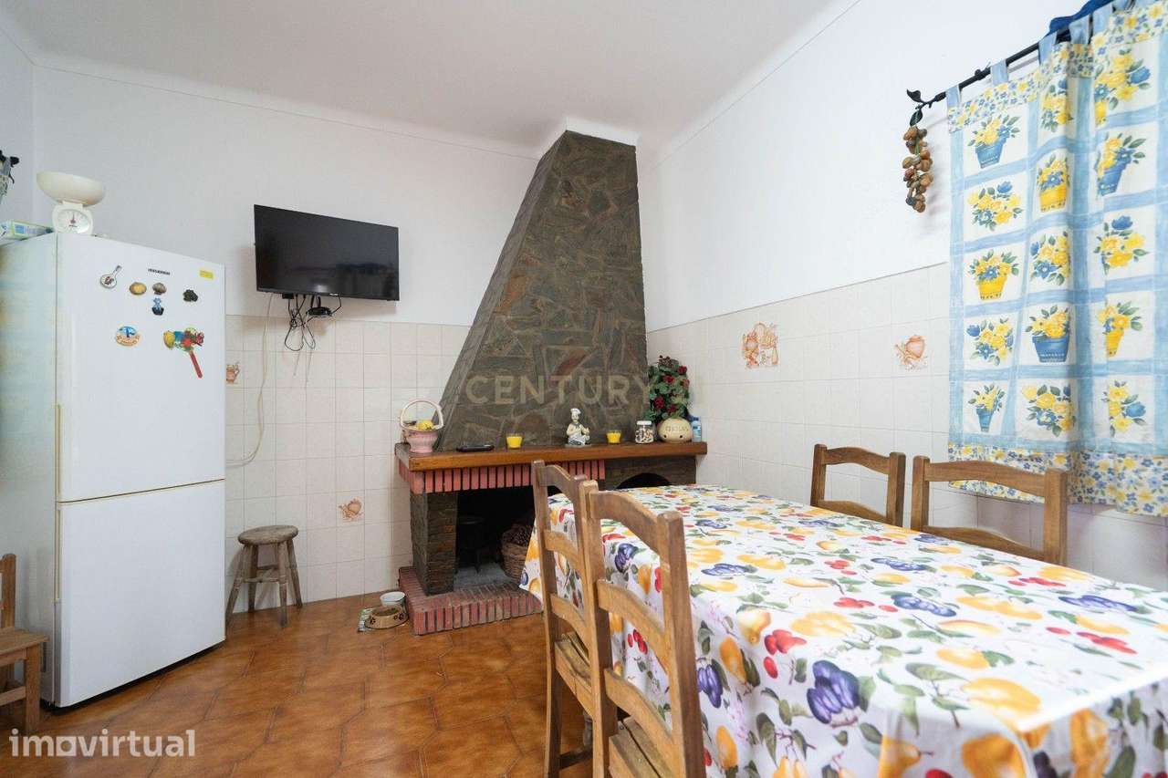 Moradia T3 + 1, com Terreno, em Vila Nova de Poiares - Grande imagem: 5/38