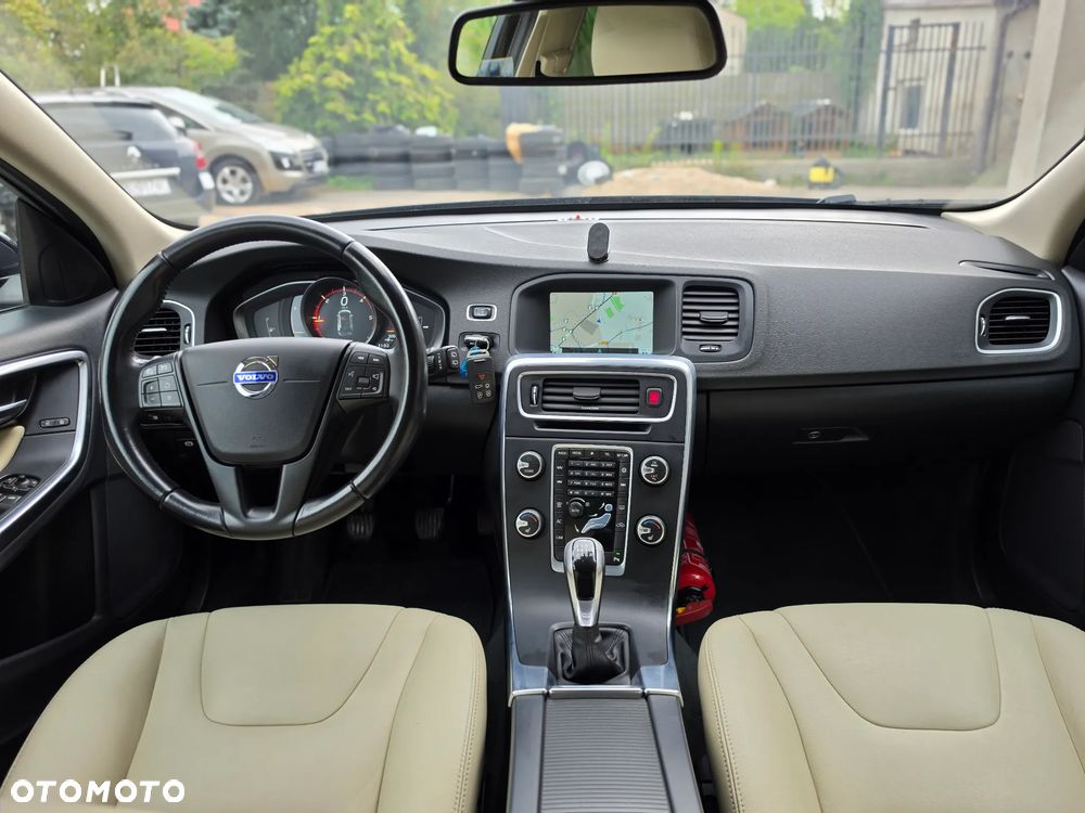 Volvo V60 - 33