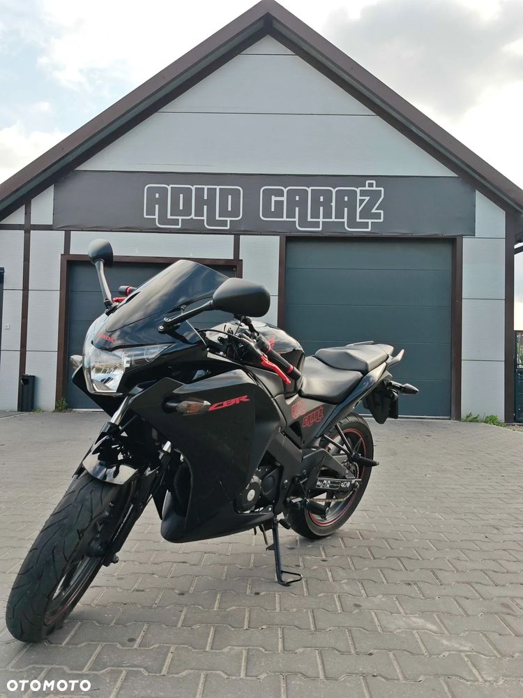 Honda CBR - 3