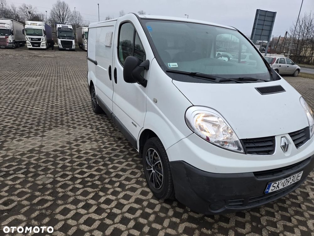 Renault TRAFIC - 4