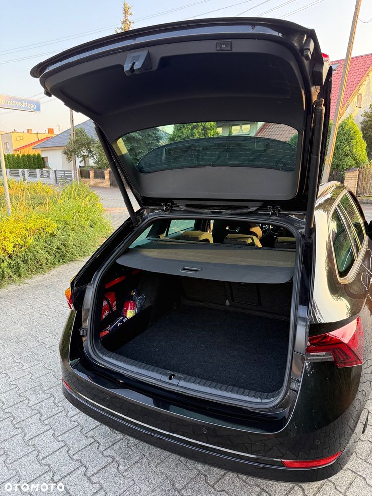 Skoda Octavia 2.0 TDI Sportline DSG - 4