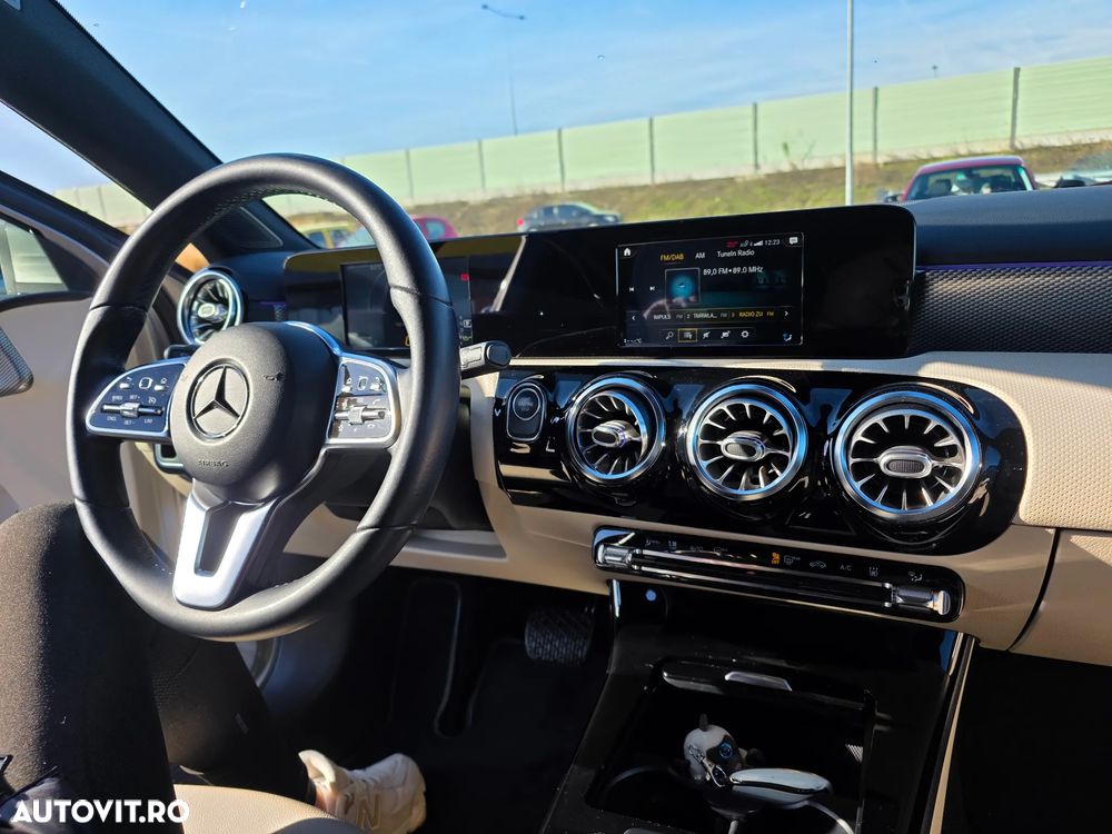 Mercedes-Benz A - 10