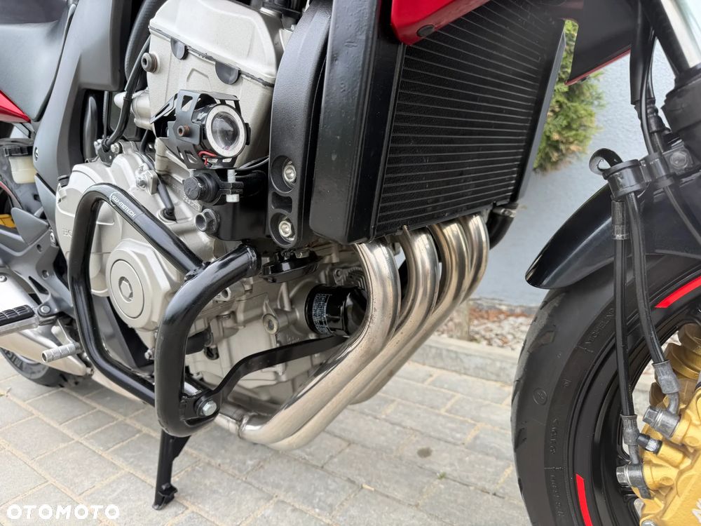 Honda CBF - 15