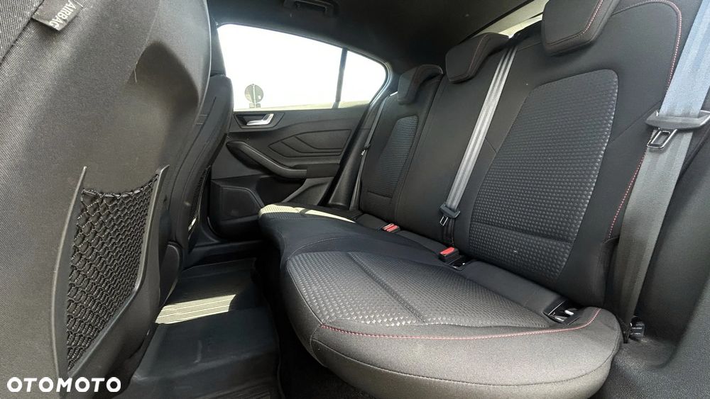 Ford Focus 1.0 EcoBoost ST-Line - 20