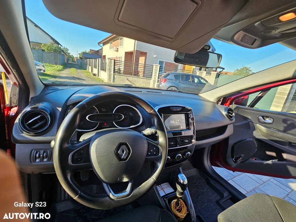 Renault Clio - 9