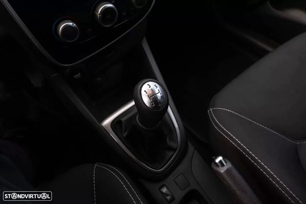 Renault Clio 1.5 dCi Limited - 17