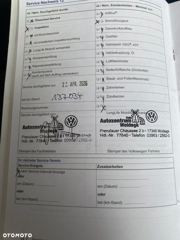 Volkswagen Touran - 12