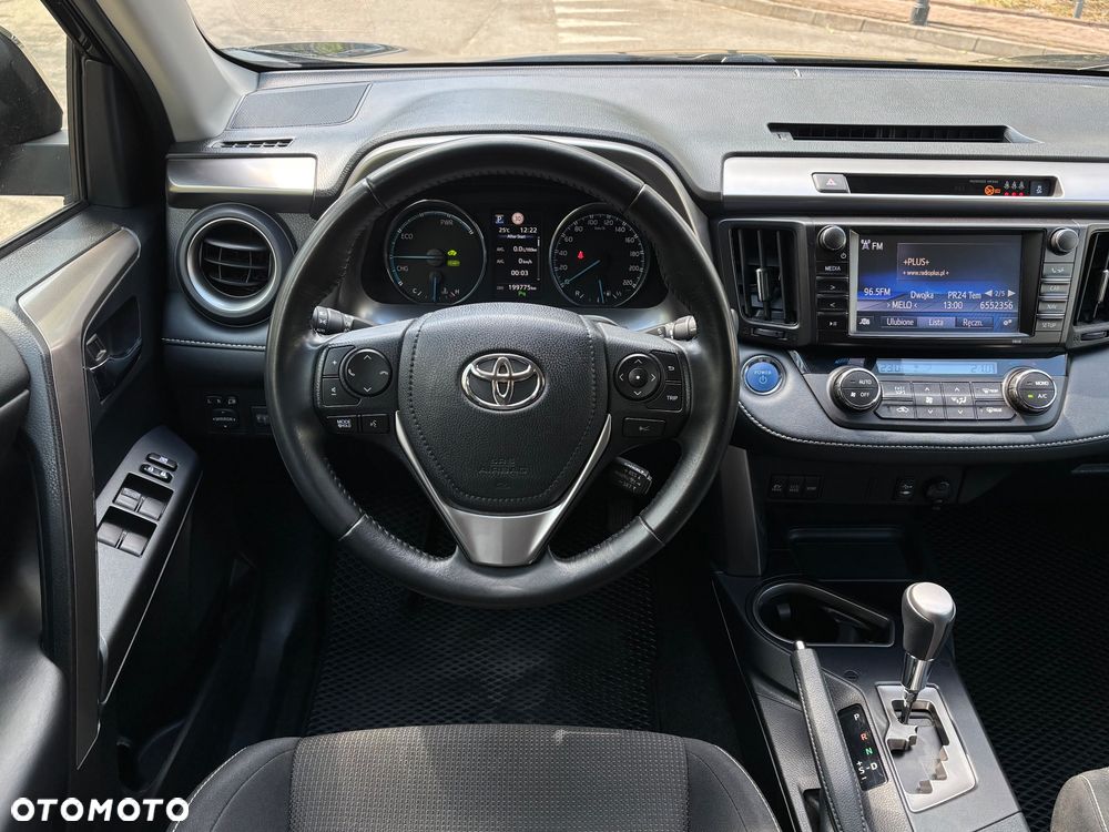 Toyota RAV4 Hybrid Premium 4x4 - 5