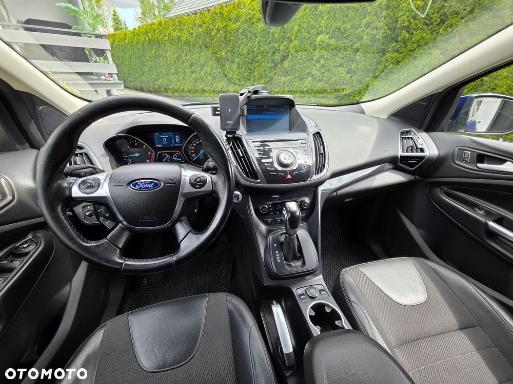 Ford Kuga 2.0 TDCi 4x4 Titanium - 17