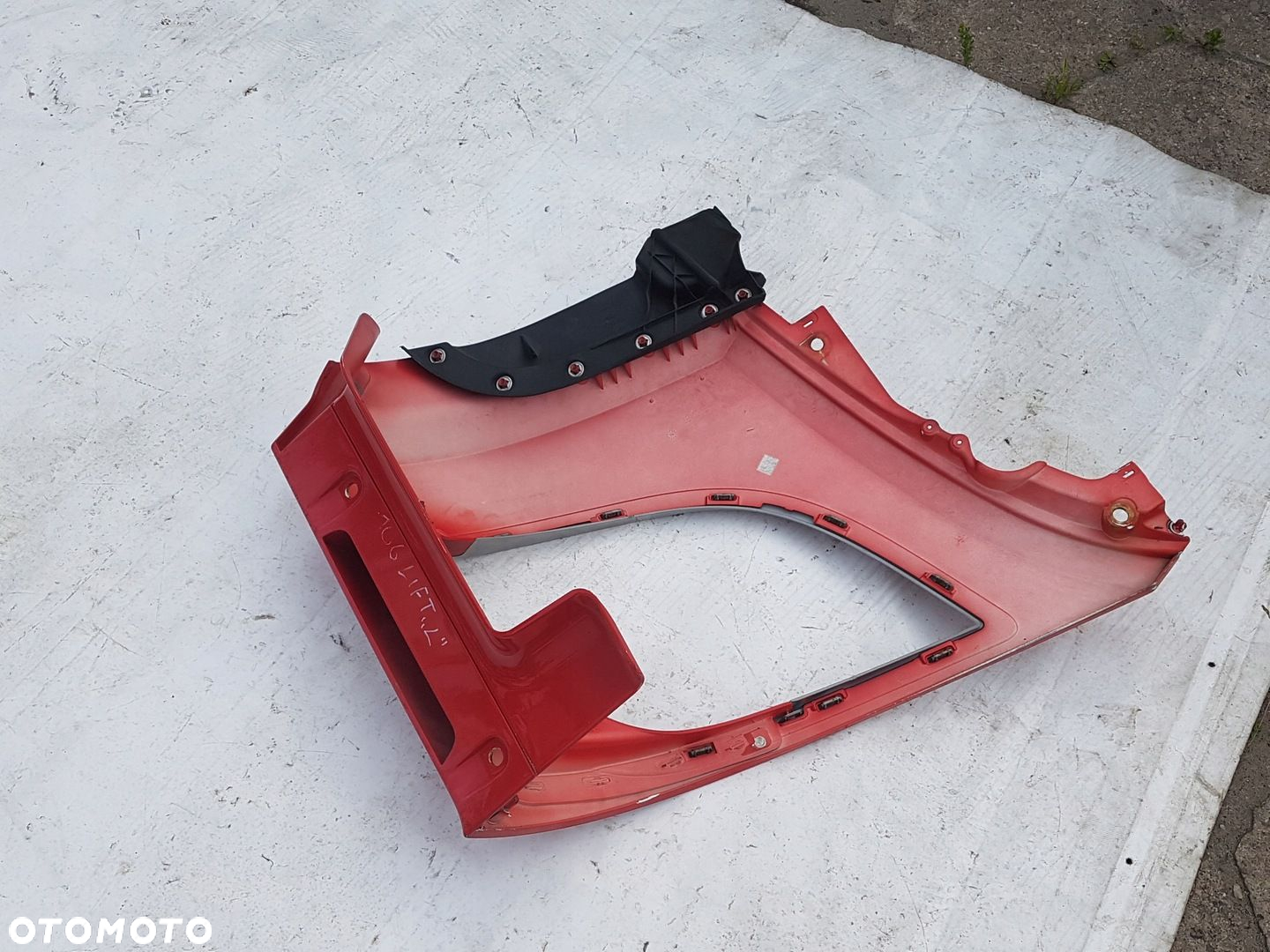 OKULAR OBUDOWA OSŁONA POSZYCIE LAMPY REFLEKTORA LEWA DAF XF 106 EURO 6 LIFT - 3