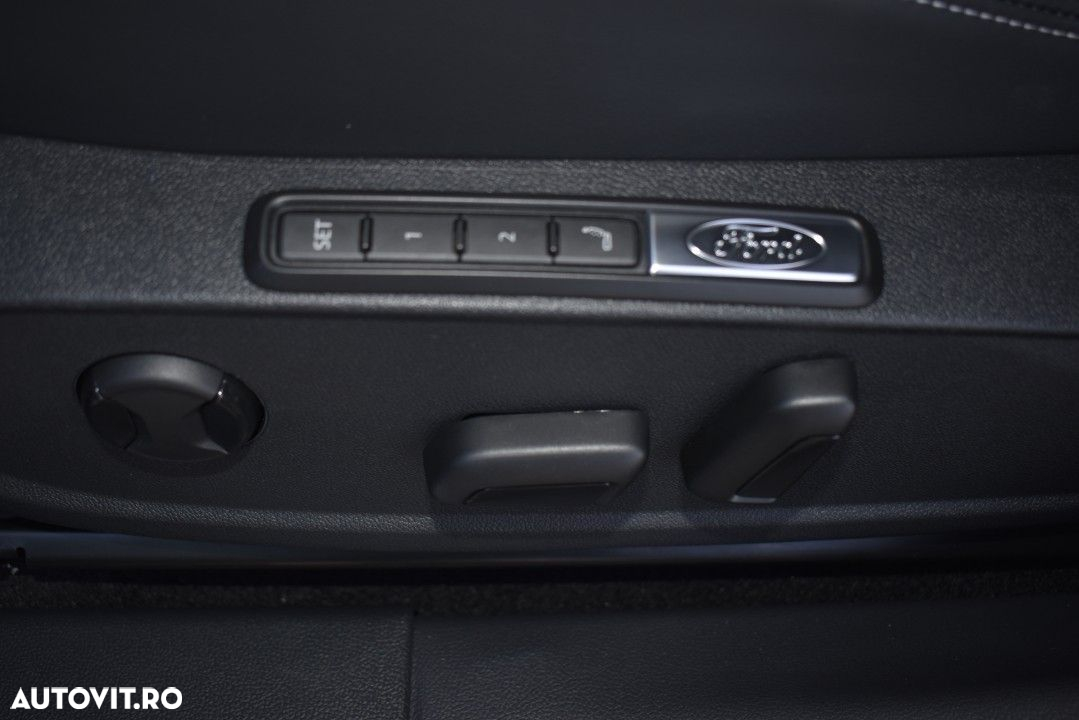 Ford Explorer - 16