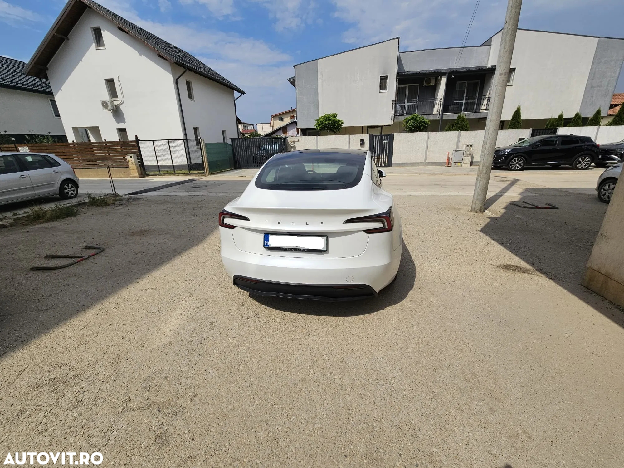 Tesla Model 3 RWD - 4