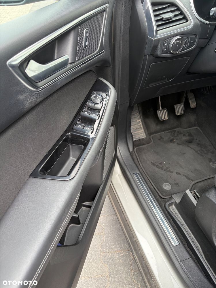 Ford S-Max 2.0 TDCi Titanium - 20