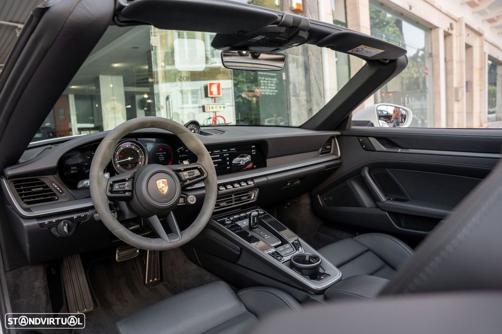 Porsche 911 (992) Carrera 4S PDK - 20