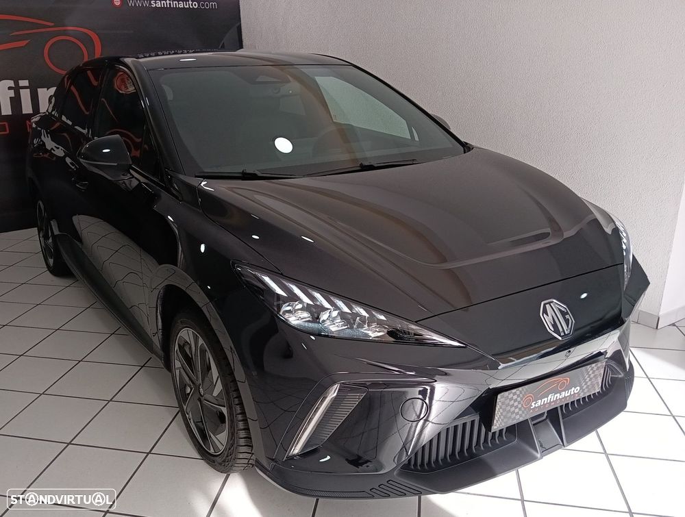 MG MG4 64 kWh Luxury - 3
