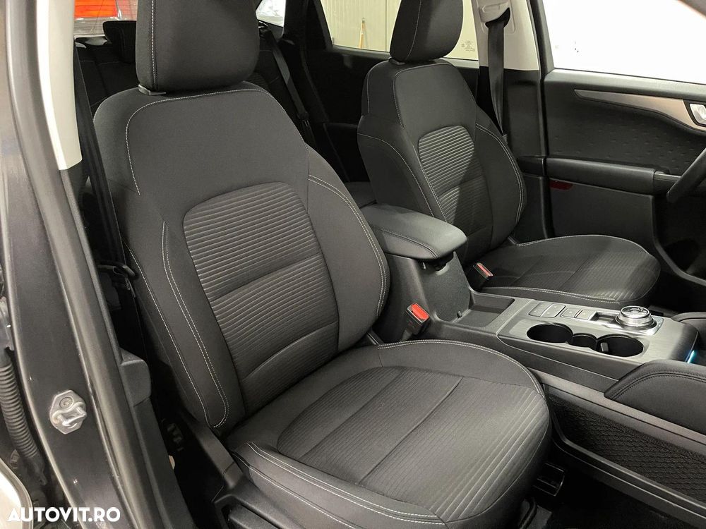 Ford Kuga 2.0 EcoBlue A8 AWD Titanium - 12
