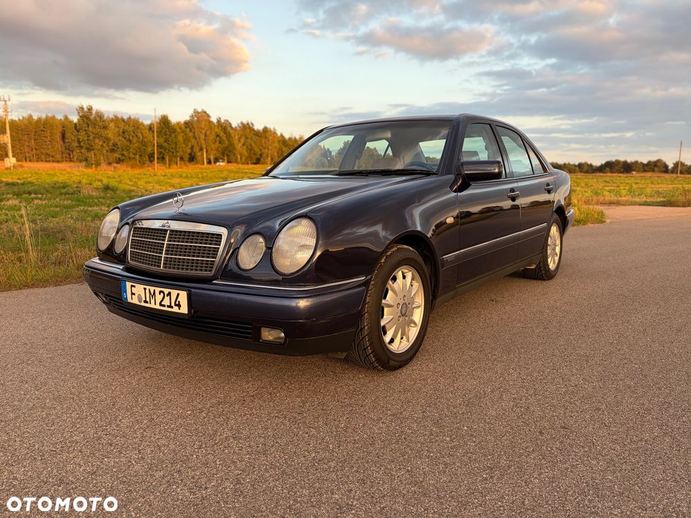 Mercedes-Benz Klasa E - 2