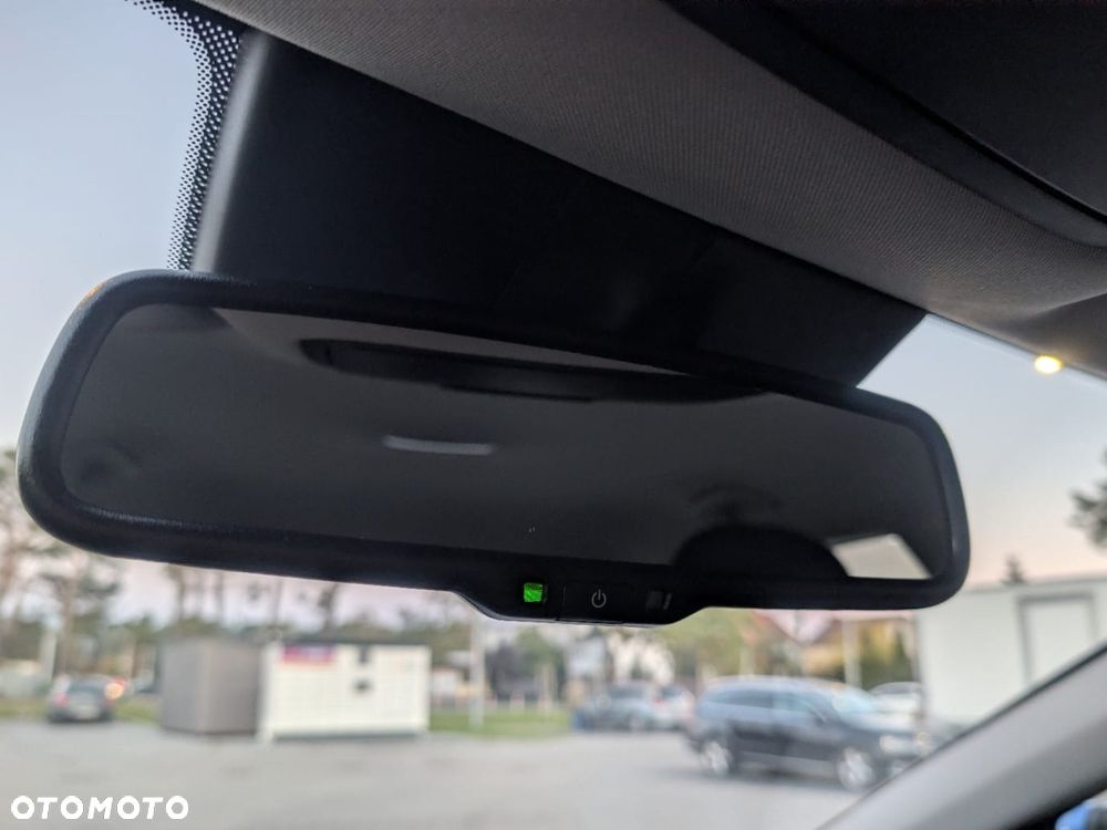 Kia Ceed - 16
