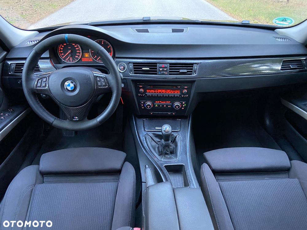 BMW Seria 3 318d DPF Edition Exclusive - 16