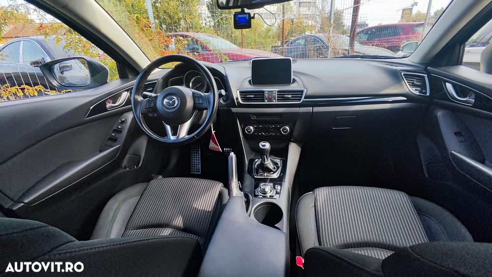 Mazda 3 - 16