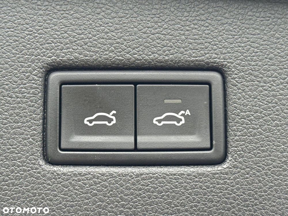 Volkswagen Tiguan - 33