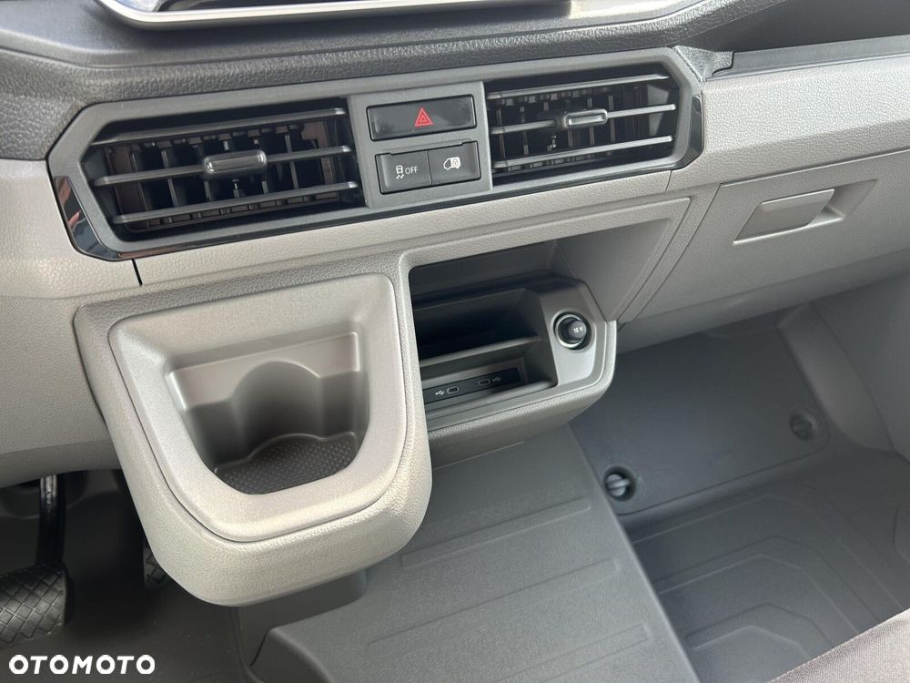 Volkswagen Crafter 35 AUTOMAT/Fugron L3H3, 2.0TDI 140KM, Wysoki dach, r.o. 3640mm - 29