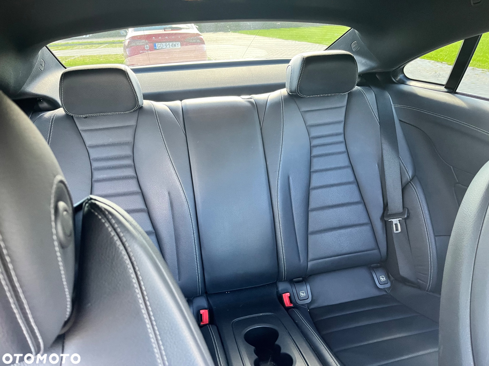 Mercedes-Benz Klasa E 300 Coupe 9G-TRONIC AMG Line - 3