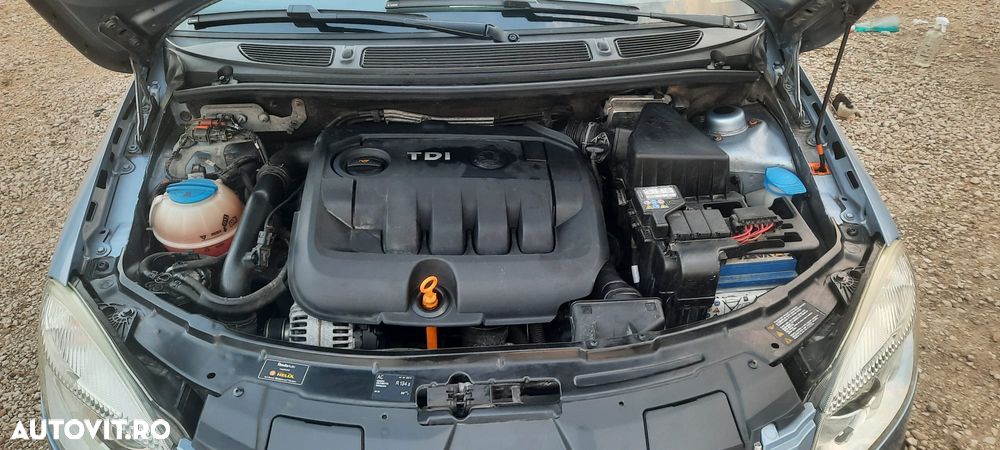 Skoda Roomster 1.9 TDI Scout - 21