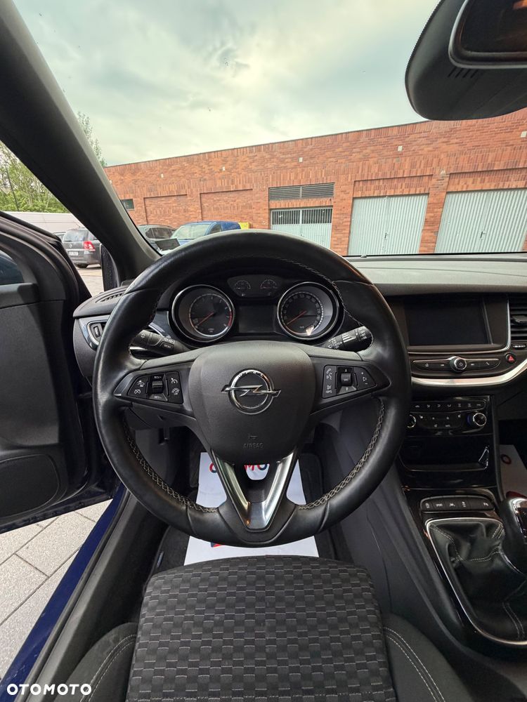 Opel Astra 1.6 T Enjoy S&S - 34